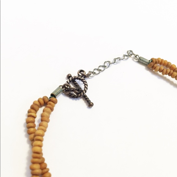 Mother of pearl toggle collar necklace - Picture 3 of 4